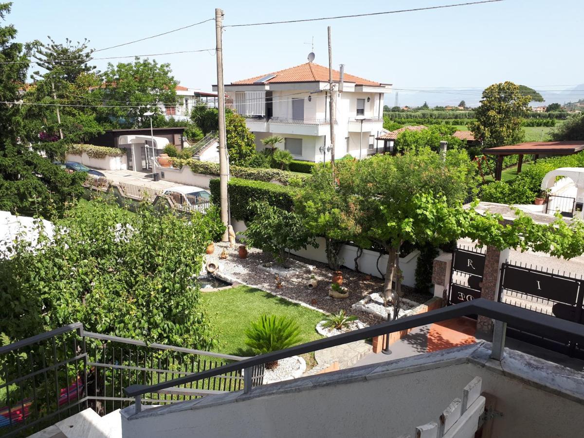 Villa Miriade B&B Паестум Екстериор снимка