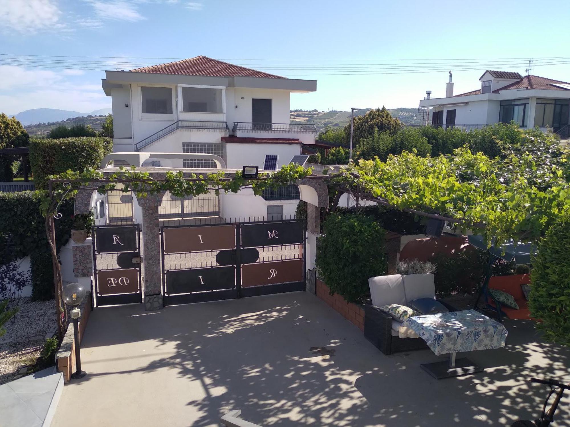 Villa Miriade B&B Паестум Екстериор снимка