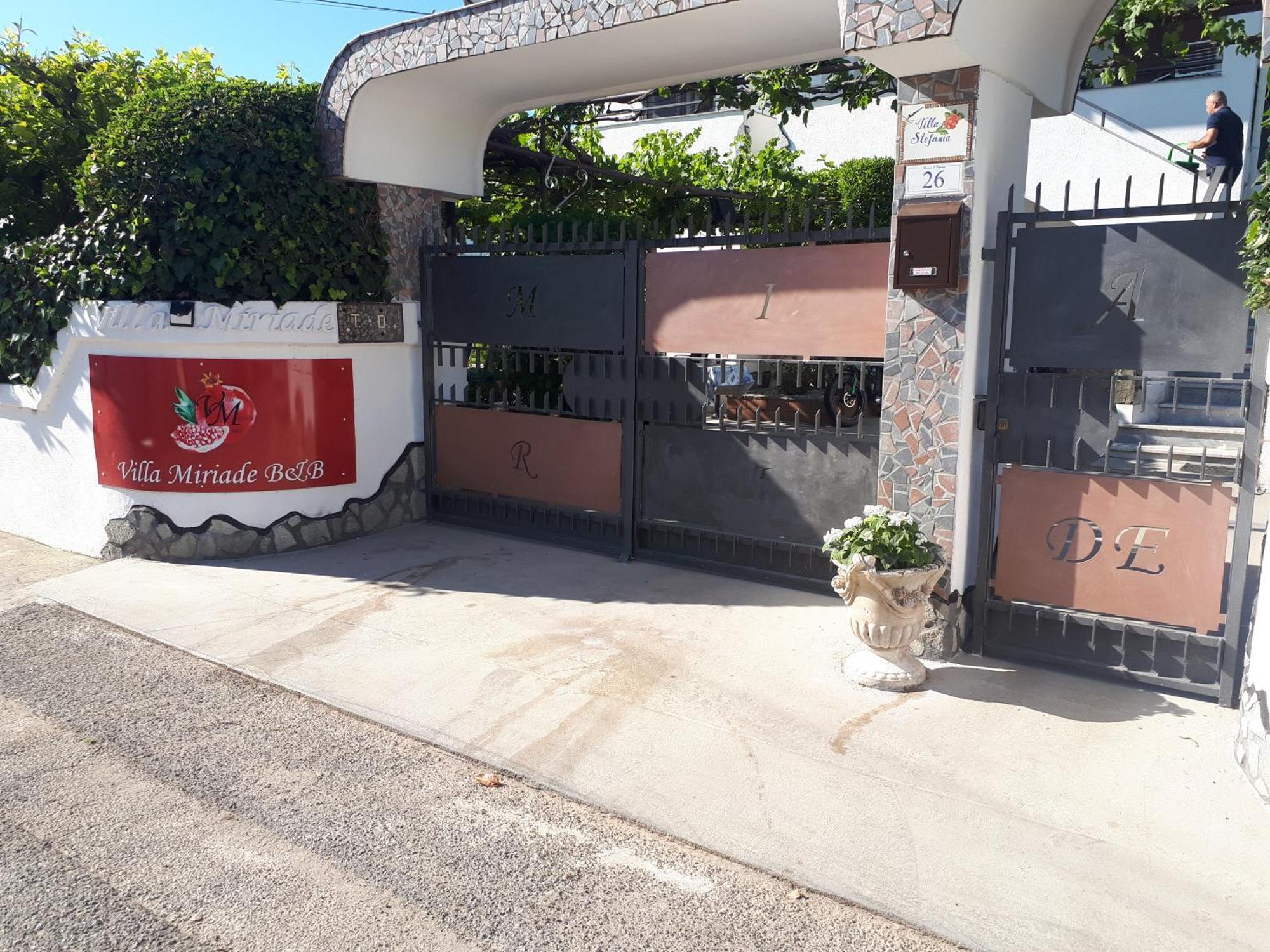 Villa Miriade B&B Паестум Екстериор снимка